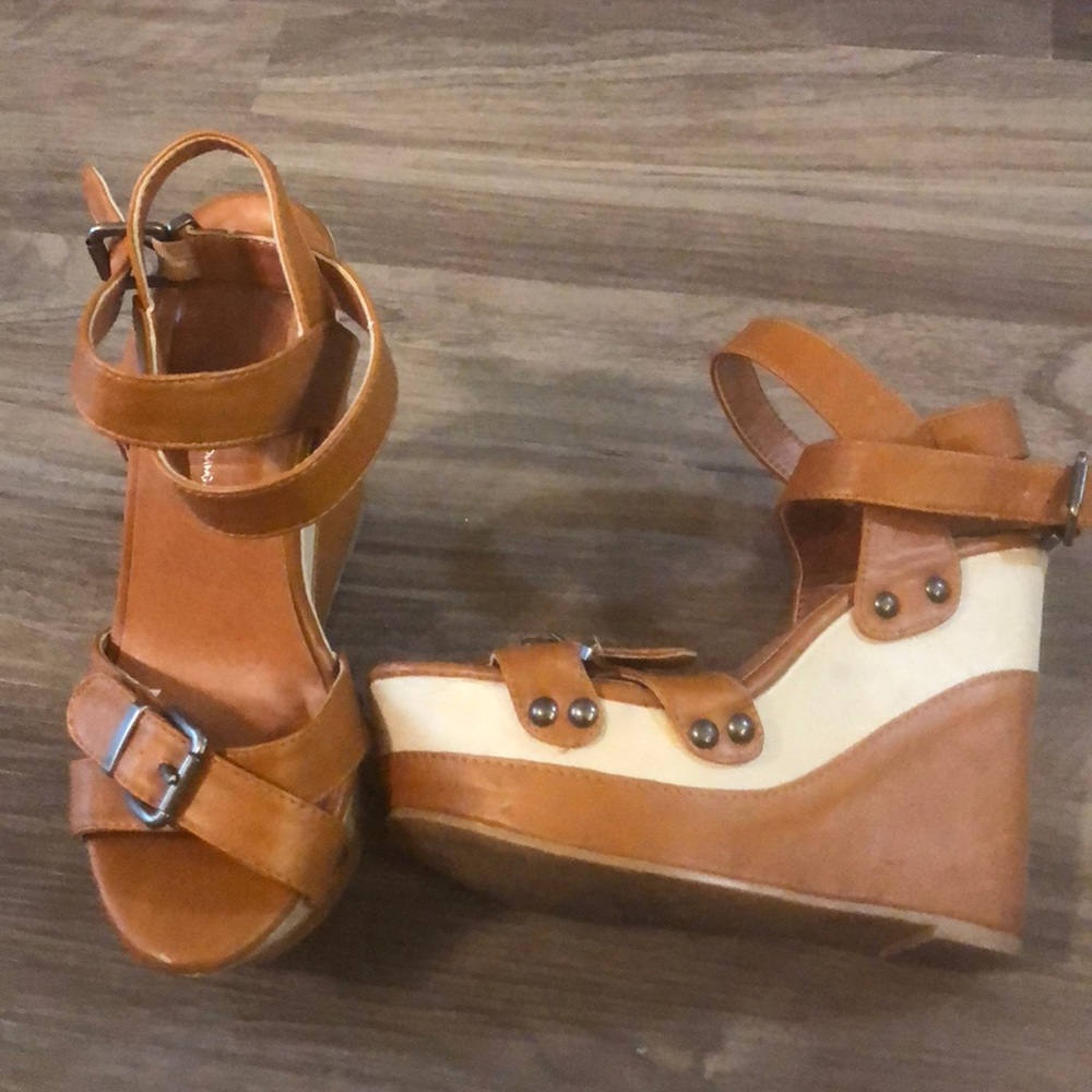 Brown wedges